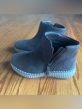 Skechers Brown Suede Side-Zip Ankle Booties